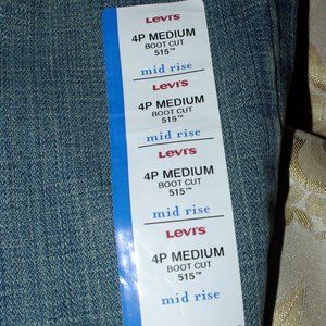 Levi's Petite 515 Bootcut Size 4P Medium New Tags
